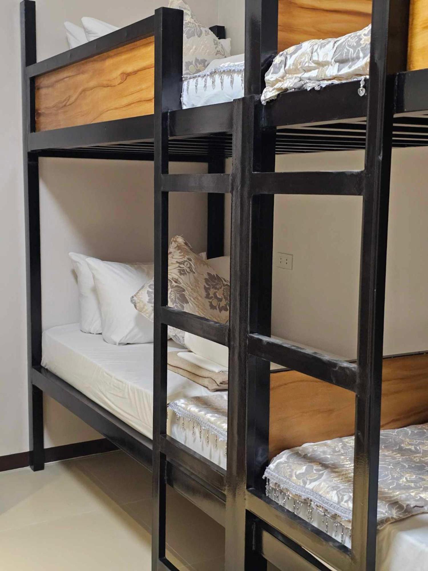 קורון Jaijai'S Backpackers Inn מראה חיצוני תמונה