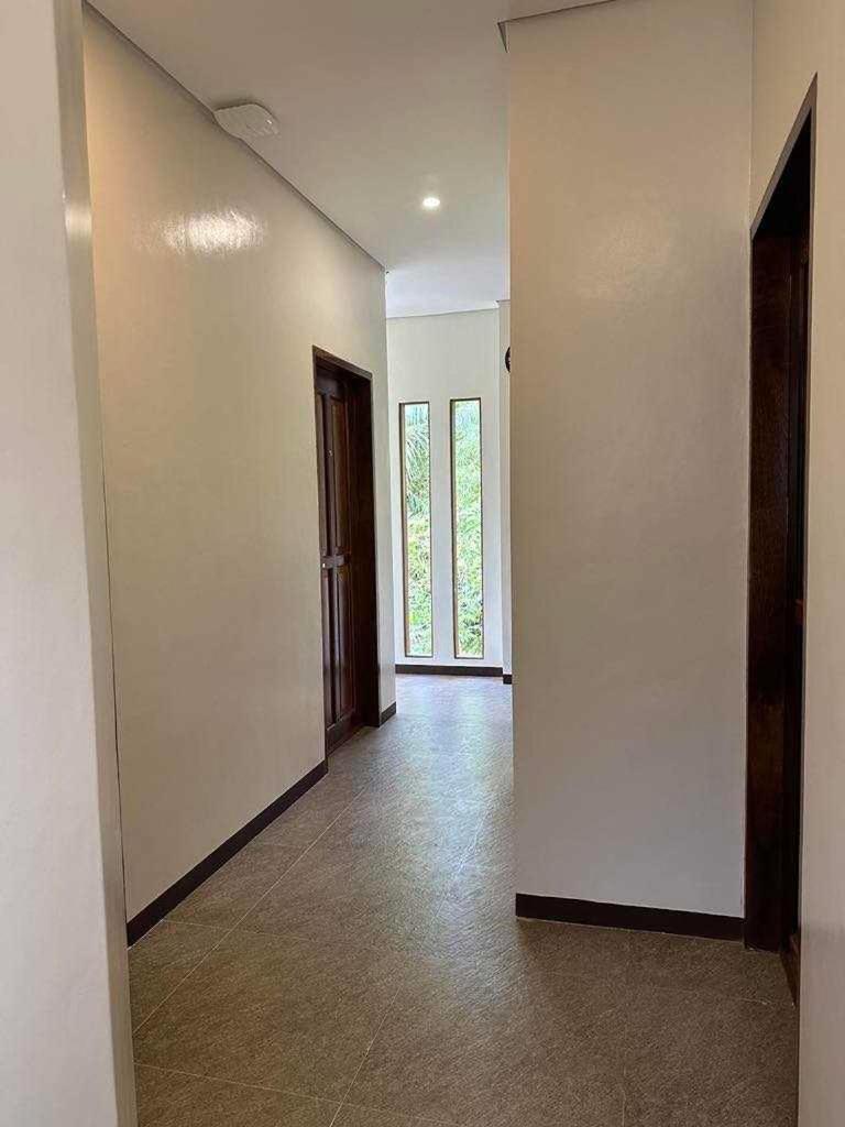 קורון Jaijai'S Backpackers Inn מראה חיצוני תמונה