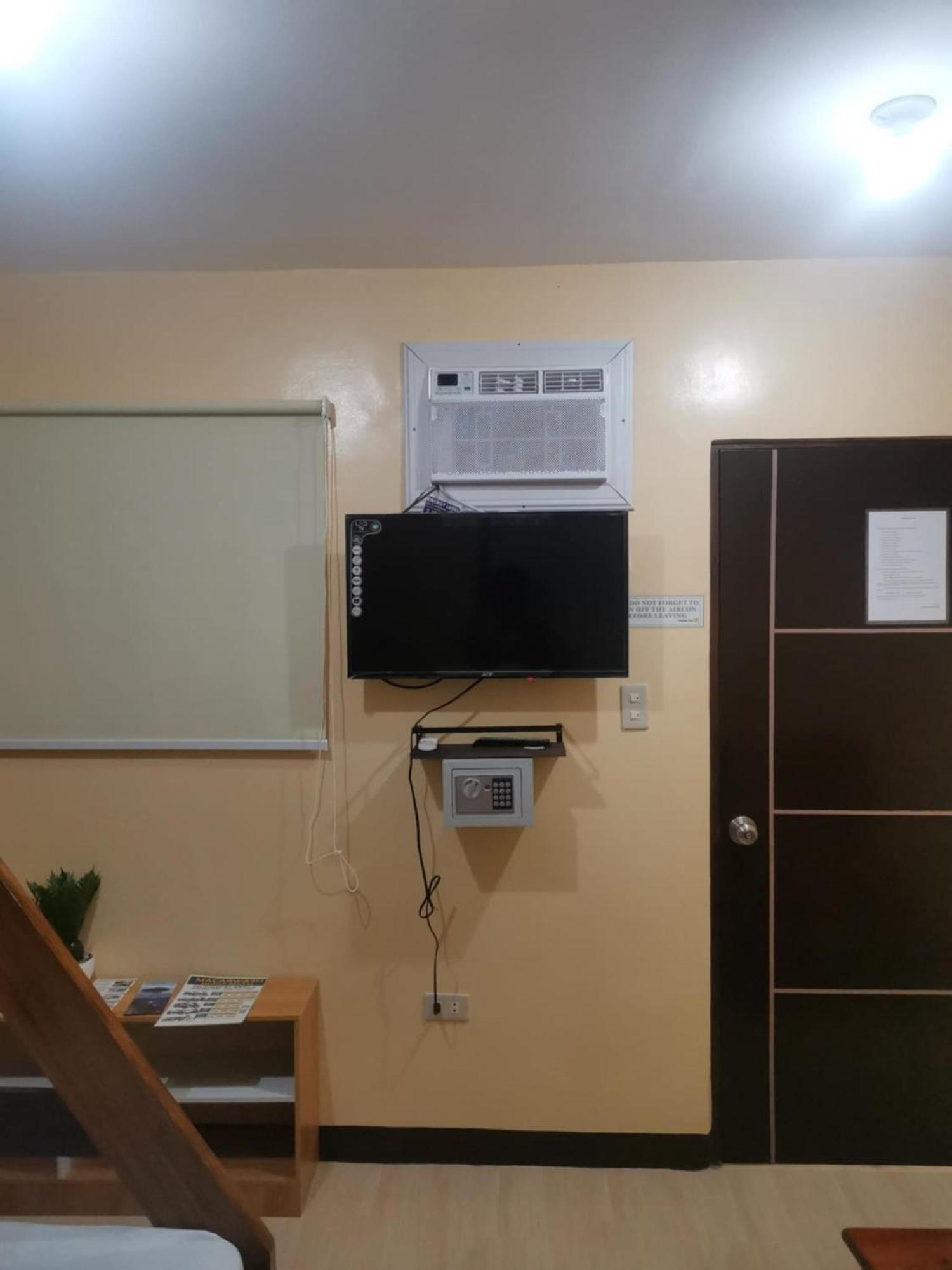 קורון Jaijai'S Backpackers Inn מראה חיצוני תמונה