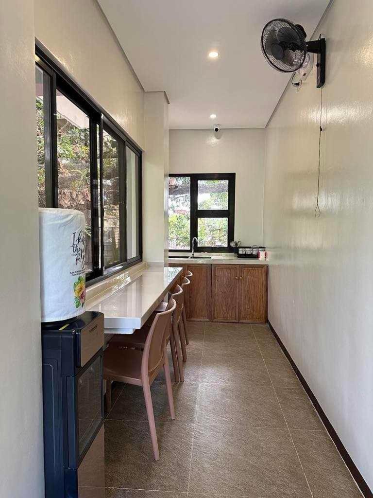 קורון Jaijai'S Backpackers Inn מראה חיצוני תמונה